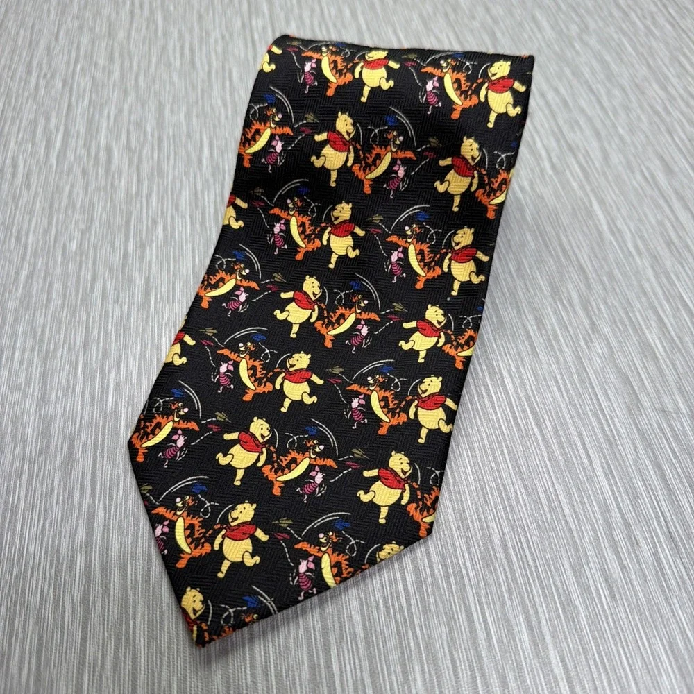 Vintage 90s Disney Winnie the Pooh Tigger Piglet Novelty Character‎ Tie